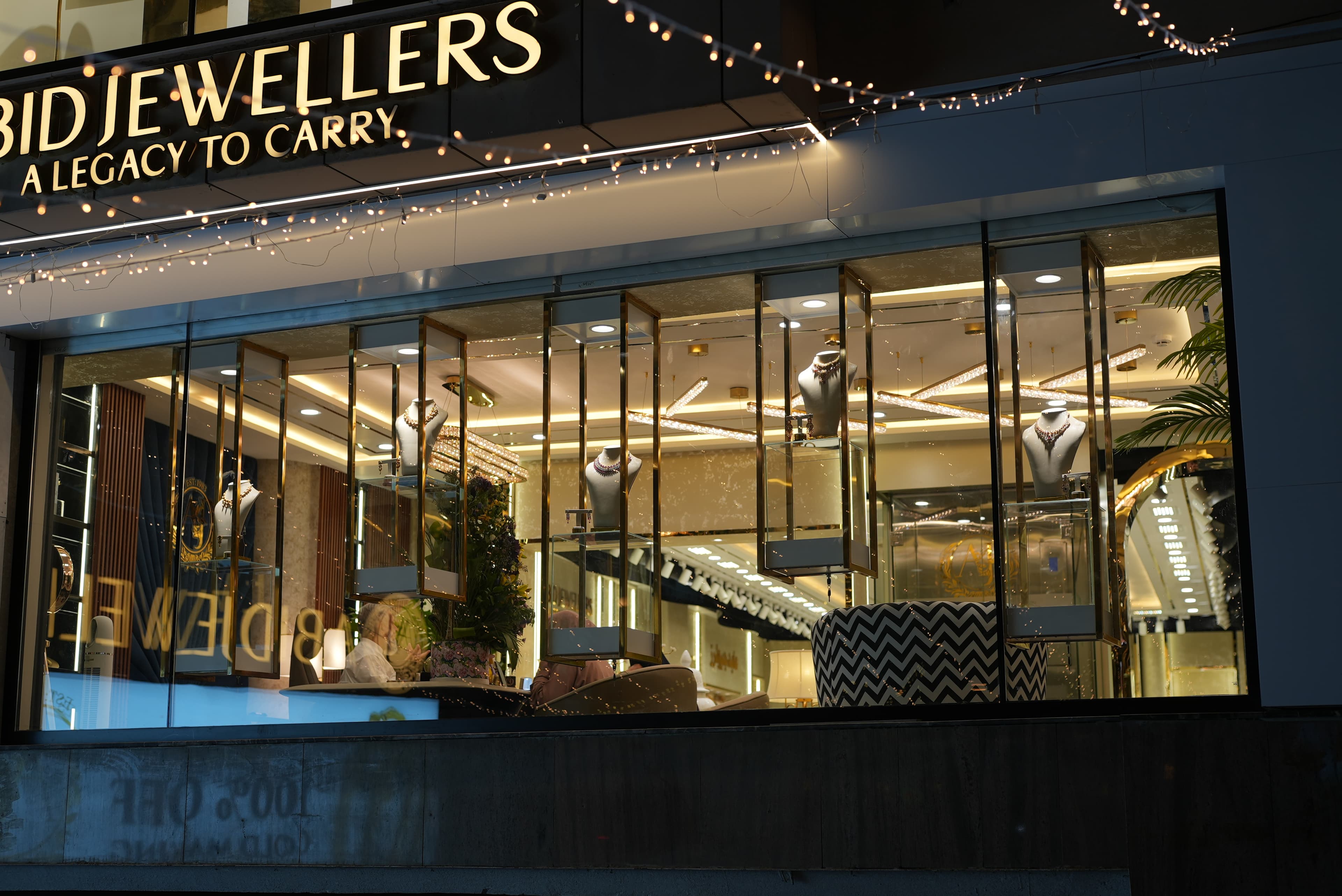 Abid Jewellers boutique interior - Shop 2